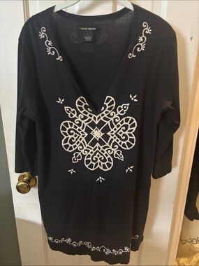Lucky Brand  deep charcoal Tunic with White printed Embroidered Medallion